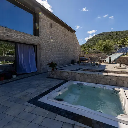 Vrata Biokova * Podgora